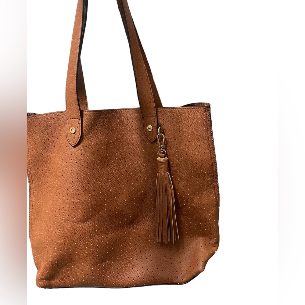 💚Steve Madden Lou Perforated Tote Bag